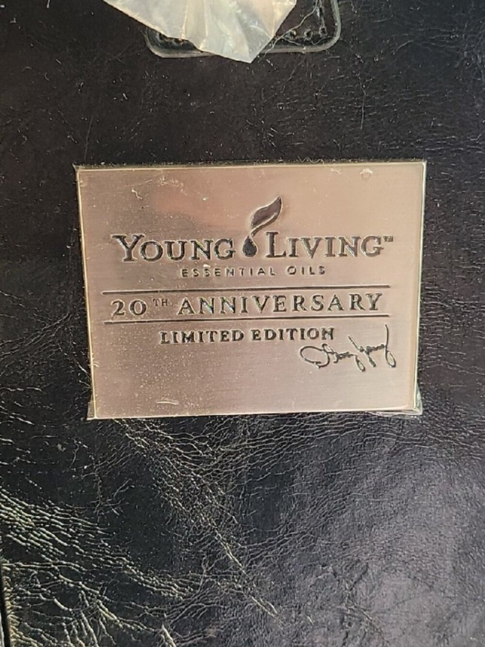 Young Living 20th Anniversary Travel Carrying Case Ningxia Red & Essential Oils - Picture 4 of 9